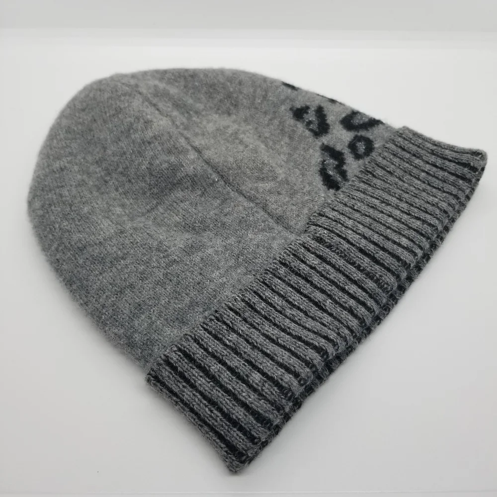 Laundry by Shelli Segal gray leopard beanie winter hat